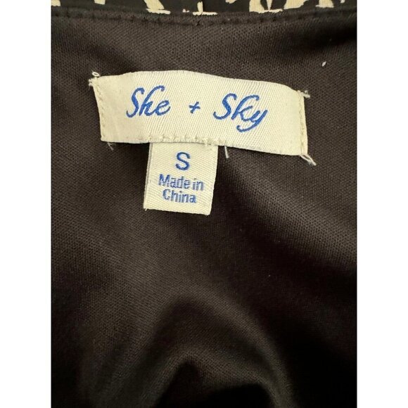 She + Sky Leopard Print Front Tie Detail Cap Sleeve Open Back Romper Size Small - Picture 6 of 7